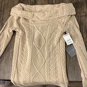NWT Marled reunited clothing off the shoulder too